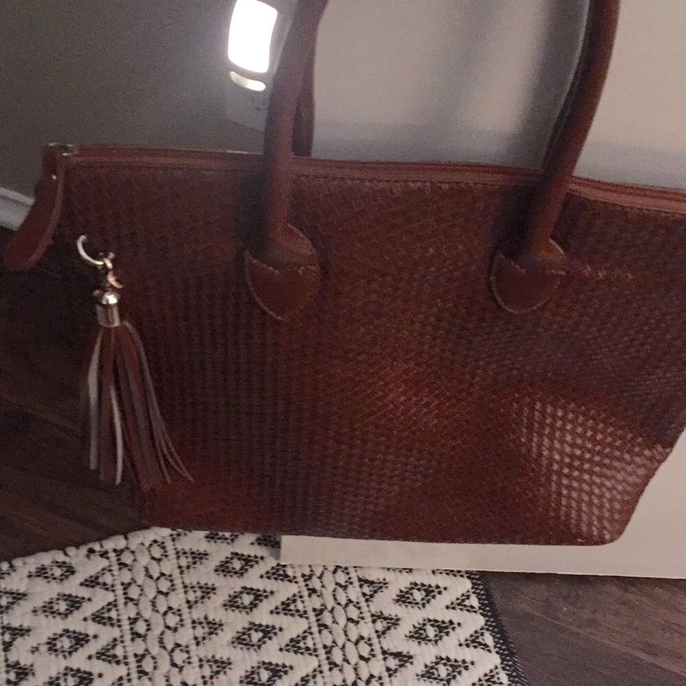 Large Woven Bag with Tassel